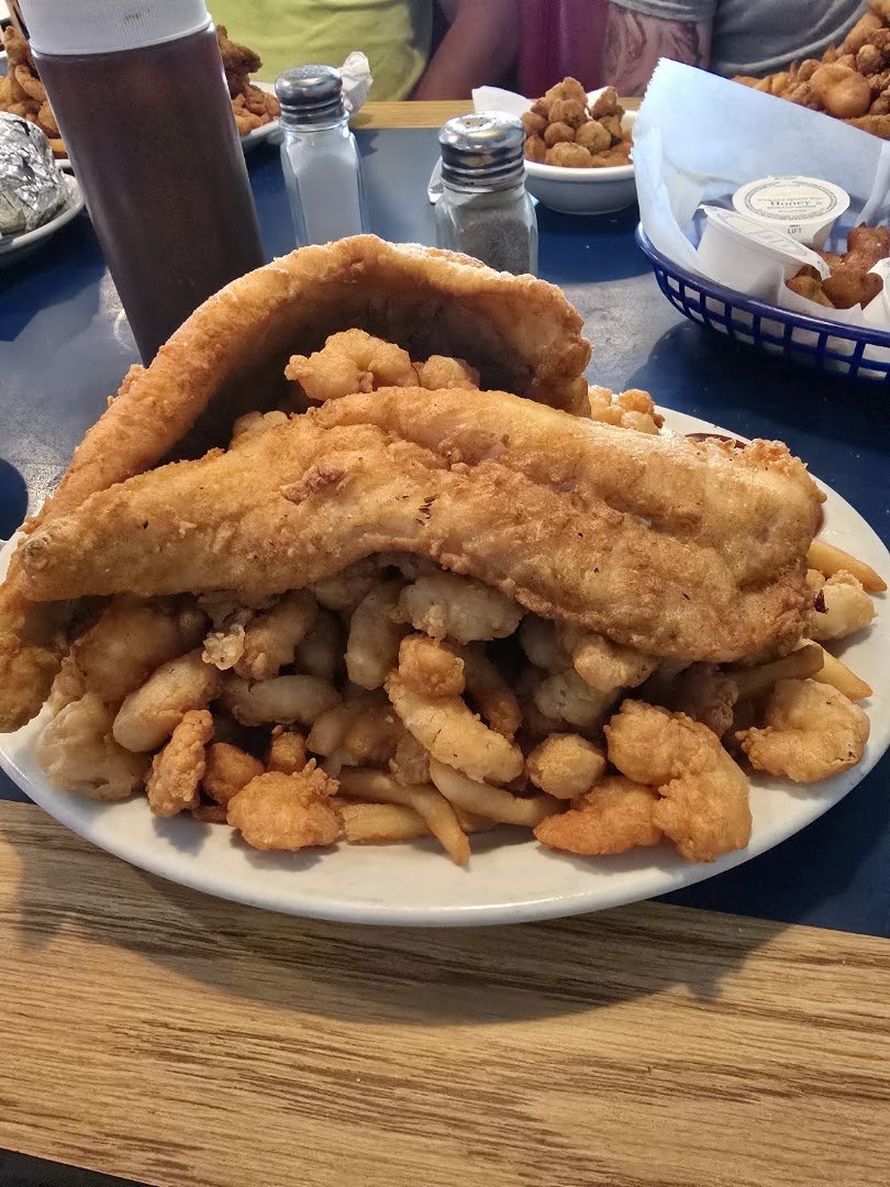 Casual seafood dining room with table service.